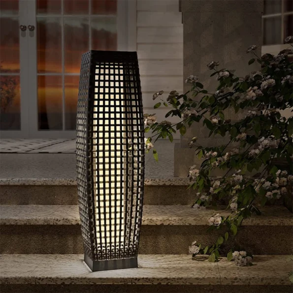 Outdoor Floor Lamp Wicker Rattan Solar Powered Lantern IP65 Waterproof Solar Powered Outdoor Lights For Garden Porch Patio Decor