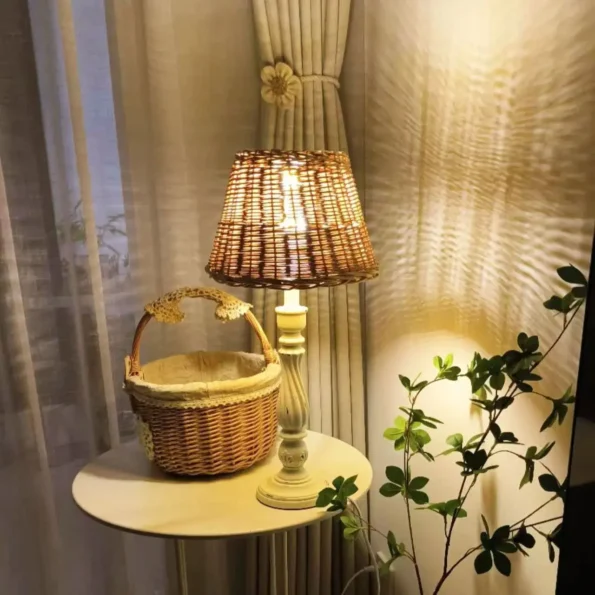 Table lamp rattan woven Japanese Nordic French country retro bedside lamp desktop decoration - Image 2
