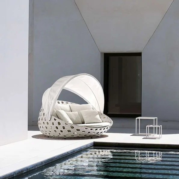 Outdoor rattan bed villa garden round bed swimming pool sofa chair hotel rattan chair beach chair Nordic imitation rattan sofa - Image 2